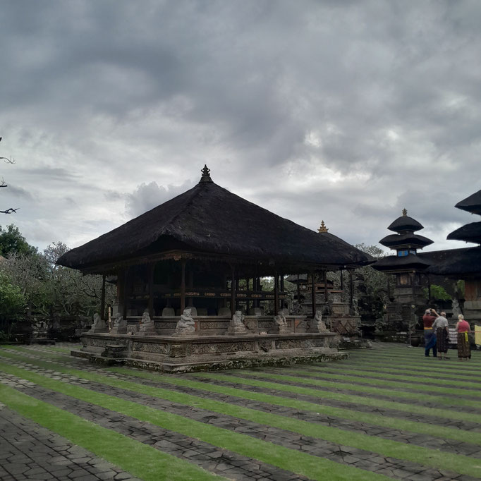 BATUAN TAMPLE