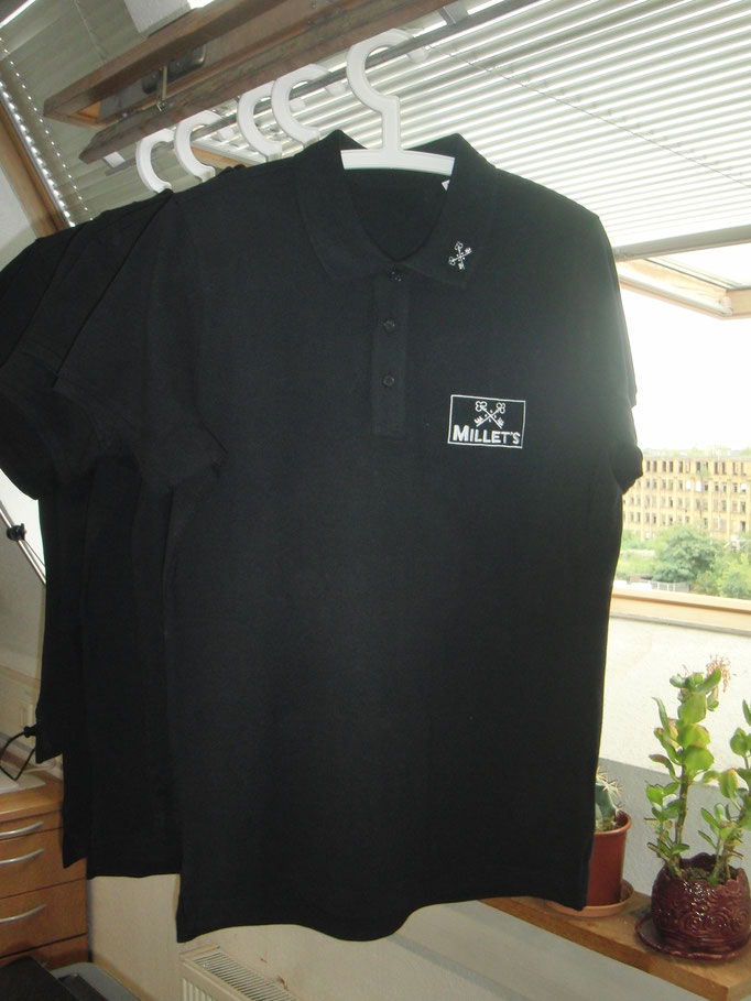 Polo-Shirt-Logo-besticken-lassen-Logo-Stickerei-Leipzig