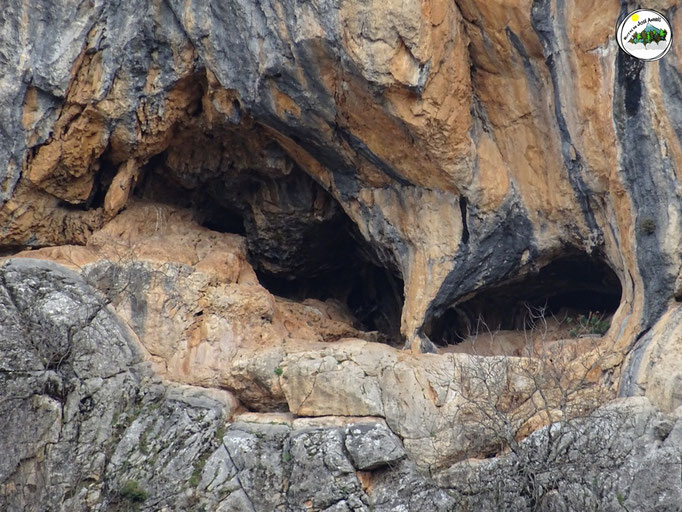 Cueva en la Lancha de Pedro Bueno