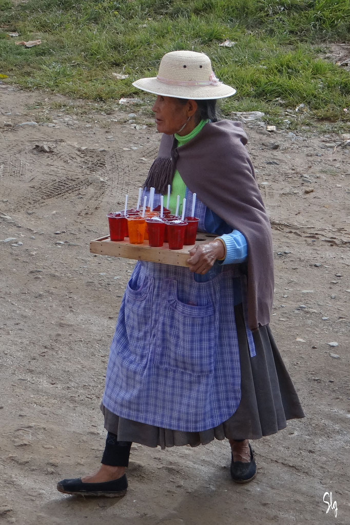 Verres de gélatine parfumée - Quillacollo (Bolivie) 2013