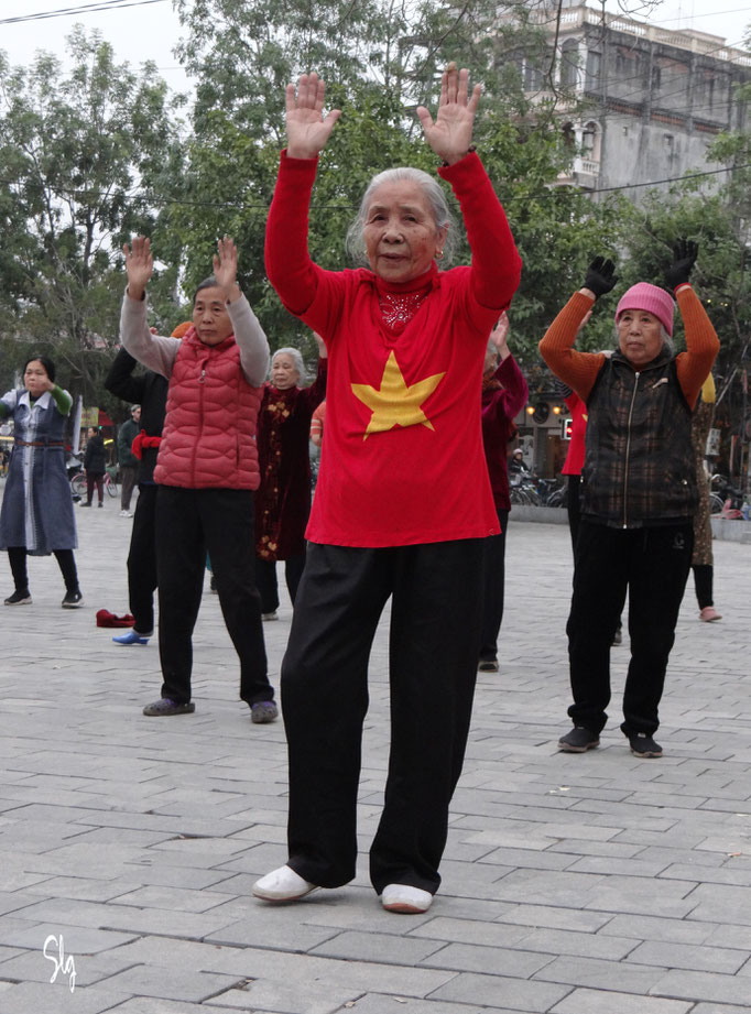 Gymnastique quotidienne - Tam Coc (Vietnam) 2025