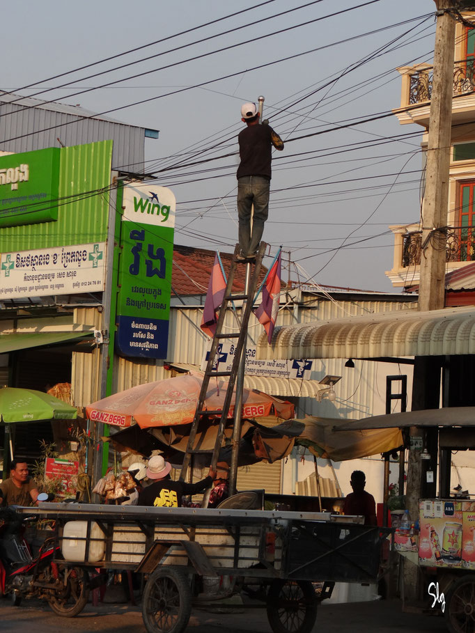 Électricien perché - ﻿Phnom Penh (Cambodge) 2025