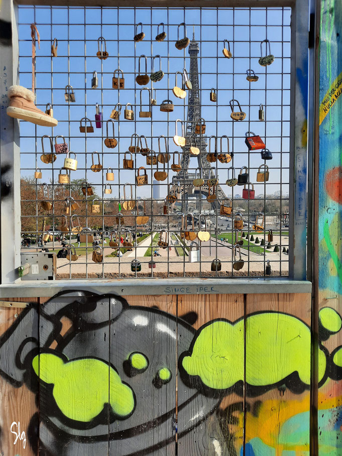 Tour Eiffel cadenassée – (Paris XVI) 2022