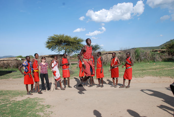 Im Dorf der Massai