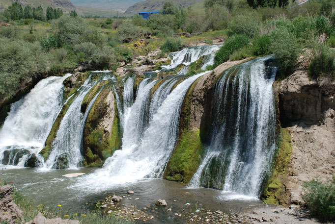 Türkei, Fahrt nach Dogubayazit, Wasserfälle