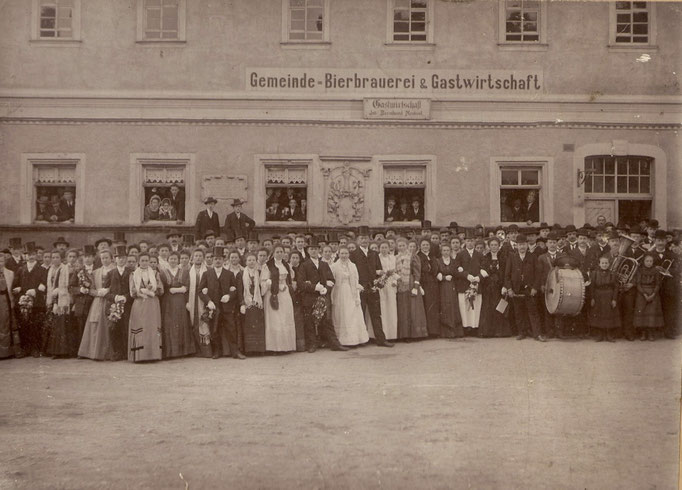 Kirmesgesellschaft 1908/ Archiv Crawinkler- Runde