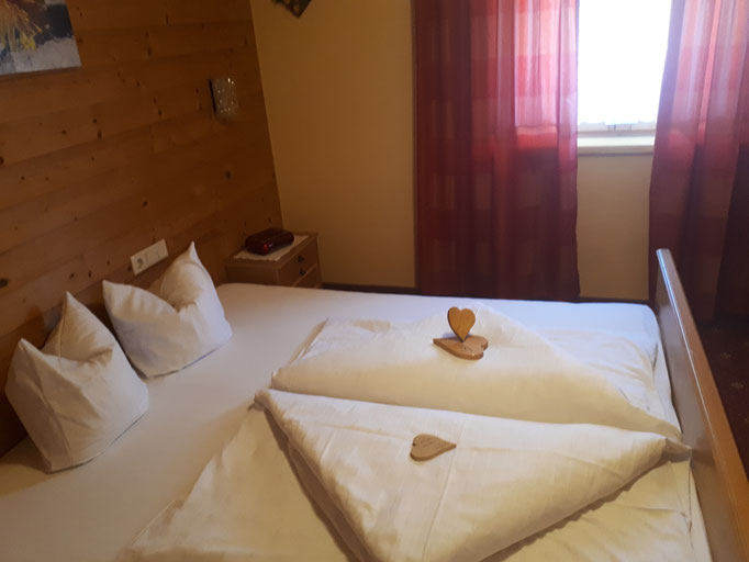 Ferienwohnung Finkenberg Brunnhaus Zellerhof Schlafzimmer