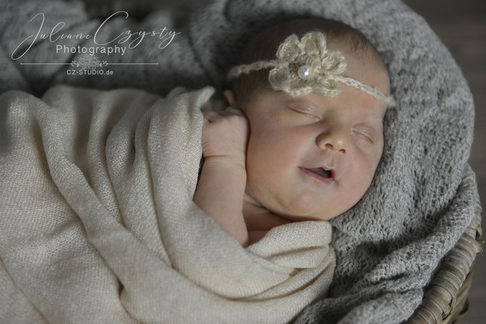 Newborn-Shooting – Juliane Czysty, Fotostudio in Visselhövede