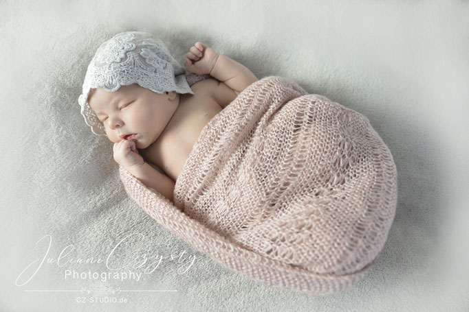 Babyshooting - Juliane Czysty, Fotostudio für Neugeborenenfotografie