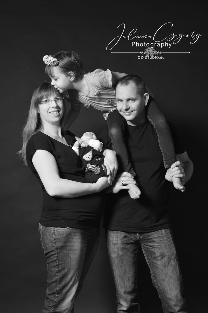 Newbornshooting - Juliane Czysty, Familien Fotostudio bei Visselhövede