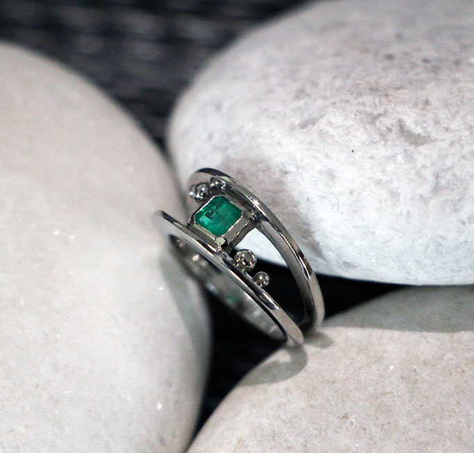 #emerald #ring #platine #uniquepiece