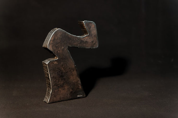 Sculpture en acier de forte épaisseur