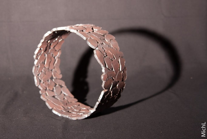 Connexions cybernétique (diamètre 26 cm)  © Michel LAURENT / MichL