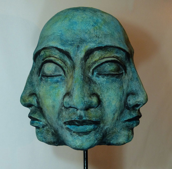 Wächter, 44 x 42 x 42 cm