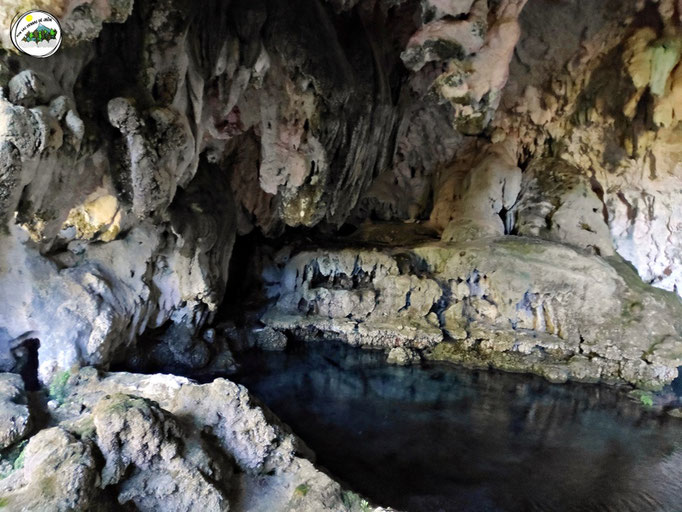 Lagunillo dentro de la cueva