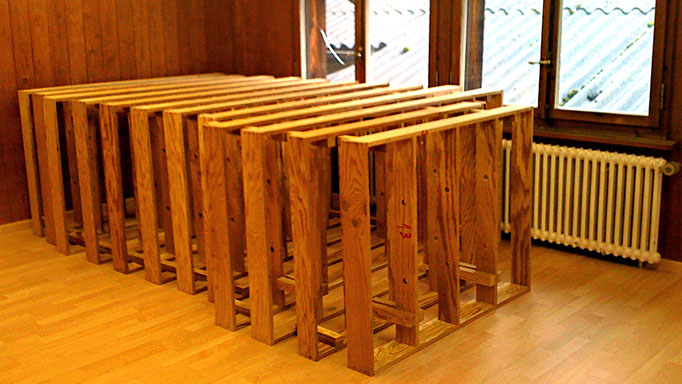 Die für den Unterbau ≪auf Mass≫ vorgefertigten Stützelemente.