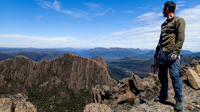 NOUVELLE-ZELANDE, AUSTRALIE, TASMANIE, projet Azimut Brutal : progression sauvage en pleine forêts primaires et bushs