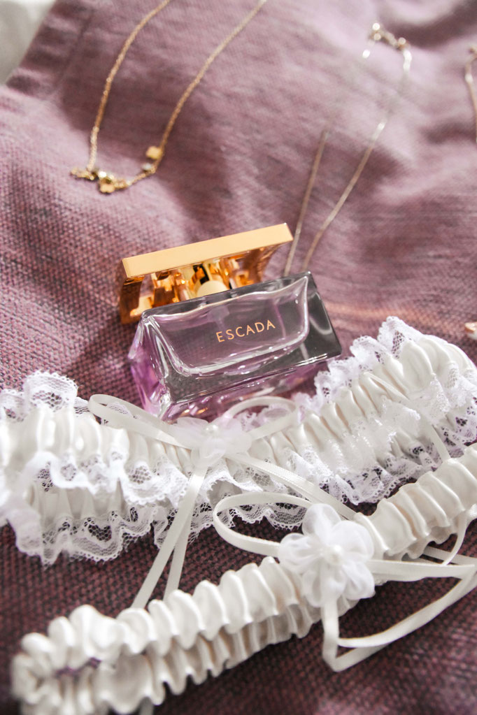 Detailfoto beim Getting Ready am Hochzeitstag