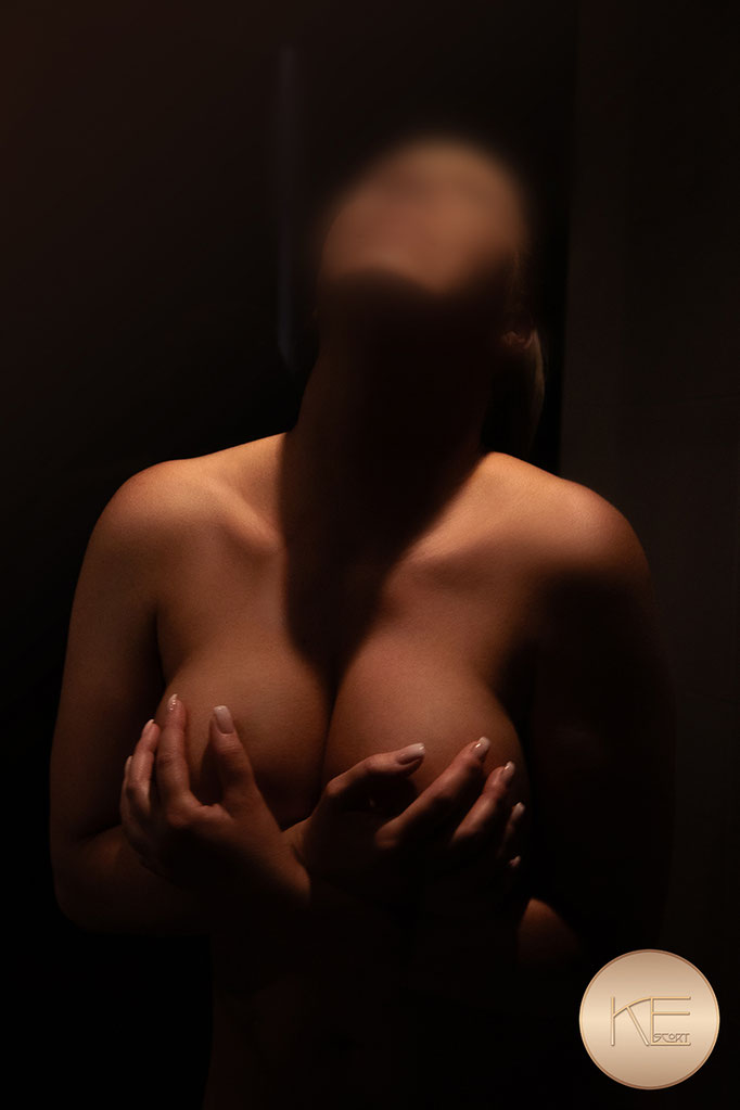 Frau Begleitung Lingerie 