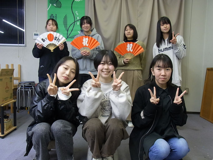 いい笑顔だw  研究所に長い期間通った人も短かった人もみんなおつかれー　新受験生は春からよろしくね