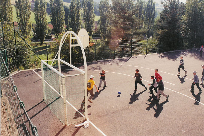 Terrain de handball, stage jeunes, Saugues, Haute-Loire