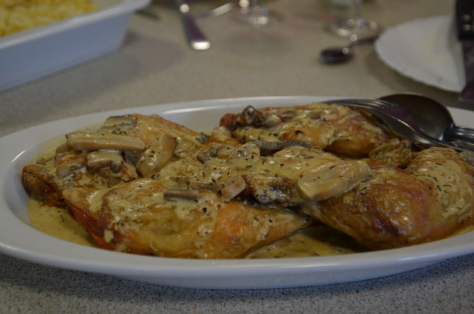 Assiette de sauté de dinde sauce aux champignons, Centre La Margeride, Saugues