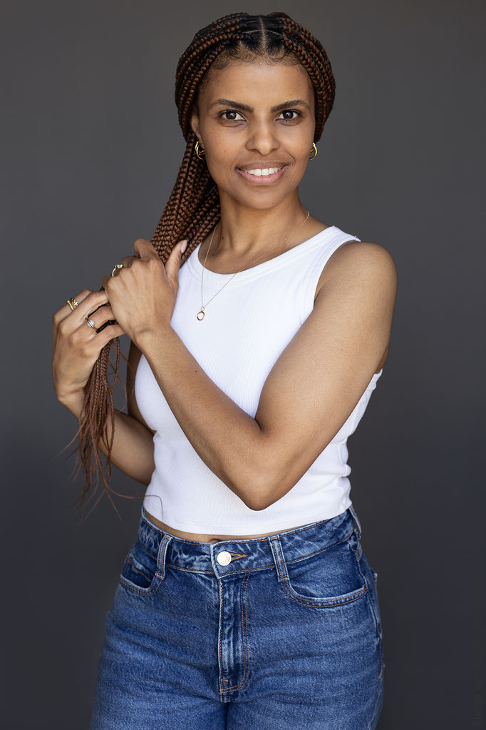 Model, Casting, Castingmodel, Castingportfolio, Portfolio, Modelportfolio, Inschrijven bij een modellenbureau, inschrijven bij een castingbureau, model worden, fotografie, photographer, fotograaf voor model en casting shoots, The Portfolio Studio, studio