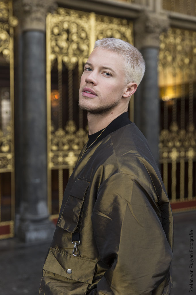 Paul Morris, Zanger, Singer, Fashion, Men's Fashion, Herenmode, mannenmode, herenlabel, kleding, fotografie, shoot, photoshoot, model, malemodel, stefan van Ruijven fotografie, foto's maken voor kledingmerk