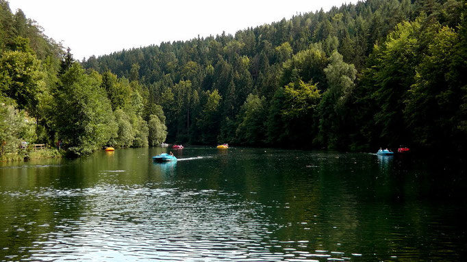 Schöngrundsee mit Bootsverleih