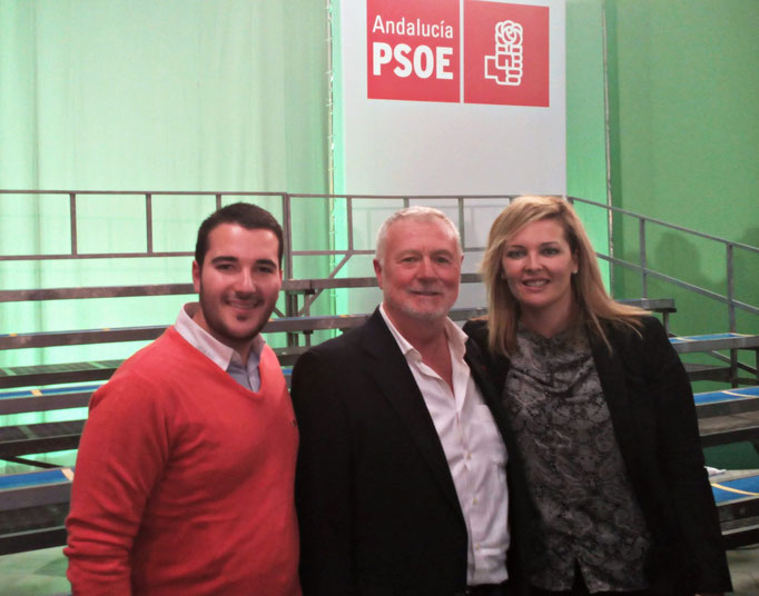 Junto a Juan Jiménez Tortosa, Candidato al Congreso de los Diputados por la Provincia de Almería y Teresa Piqueras, Stria. General del PSOE de Adra