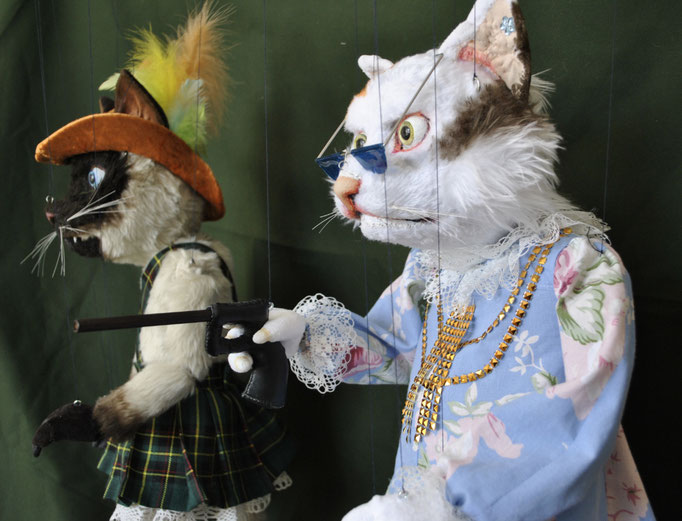 Die Katzenpiratinnen Ginger und Kitty Blue