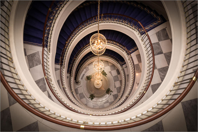 Excelsior Hotel Ernst, Köln, Treppenhaus, Deutschland, Germany  © Oliver Jerneizig