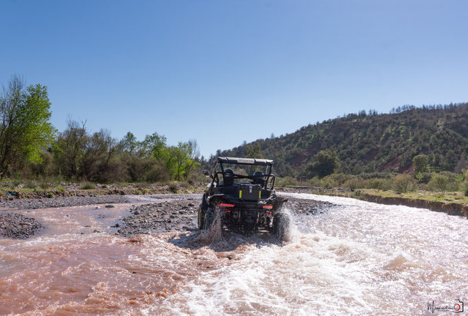 RAID BUGGY AU MAROC, une aventure de dingue au cœur de l'atlas. JOUR 1, d'Agafay aux contreforts de l'Atlas. missaventure, blog road trip, overland 4x4 et nature.