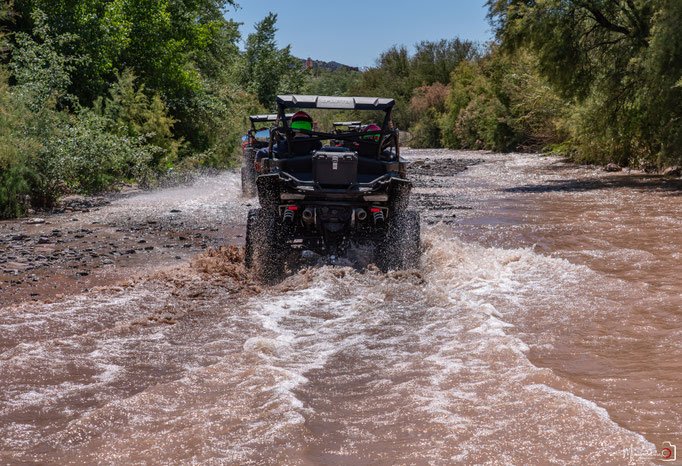 RAID BUGGY AU MAROC, une aventure de dingue au cœur de l'atlas. JOUR 1, d'Agafay aux contreforts de l'Atlas. missaventure, blog road trip, overland 4x4 et nature.