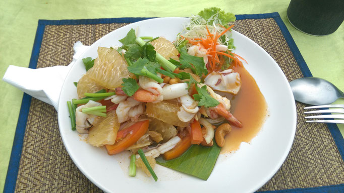 Spicy Pomelo Salad