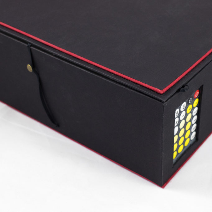 Kirsten Radermacher, Brüche (2021): The box