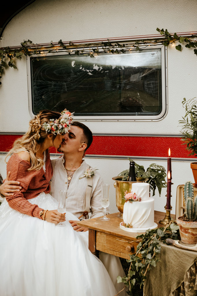 Hochzeitsfotograf schweiz st.gallen thurgau toggenburg zürich lichtenstein ostschweiz Hochzeit Fotograf Berghochzeit Hochzeitsreportage Boho Vintage genuin fotografie Waldhochzeit bohohochzeit bohemian inspiration