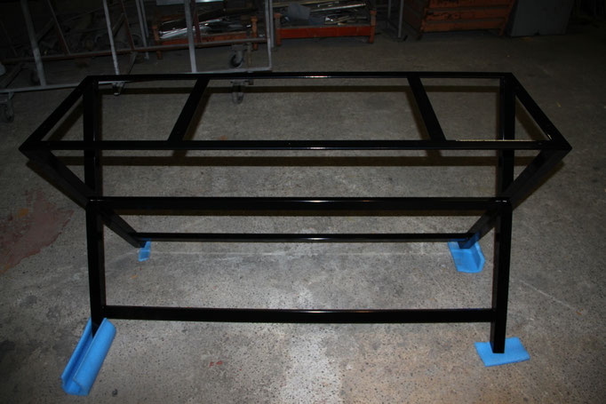 CMC Métallerie Avranches(50)-Mobilier- Structure métallique pour table