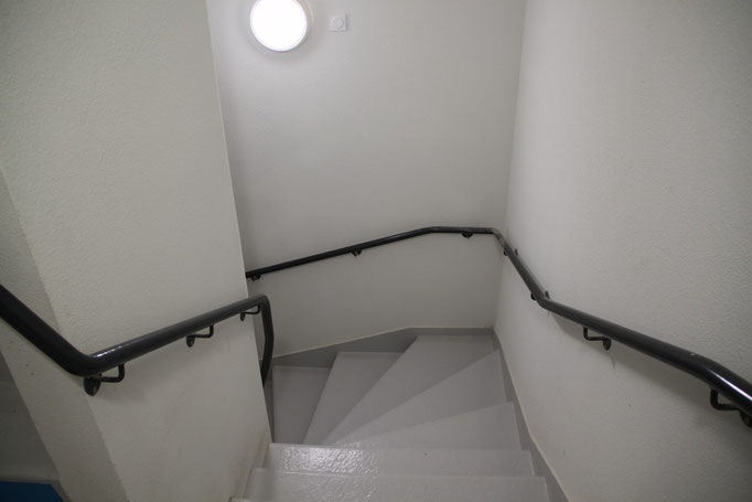 CMC Métallerie Avranches(50)-Main courante acier thermolaqué Cage d'escalier 