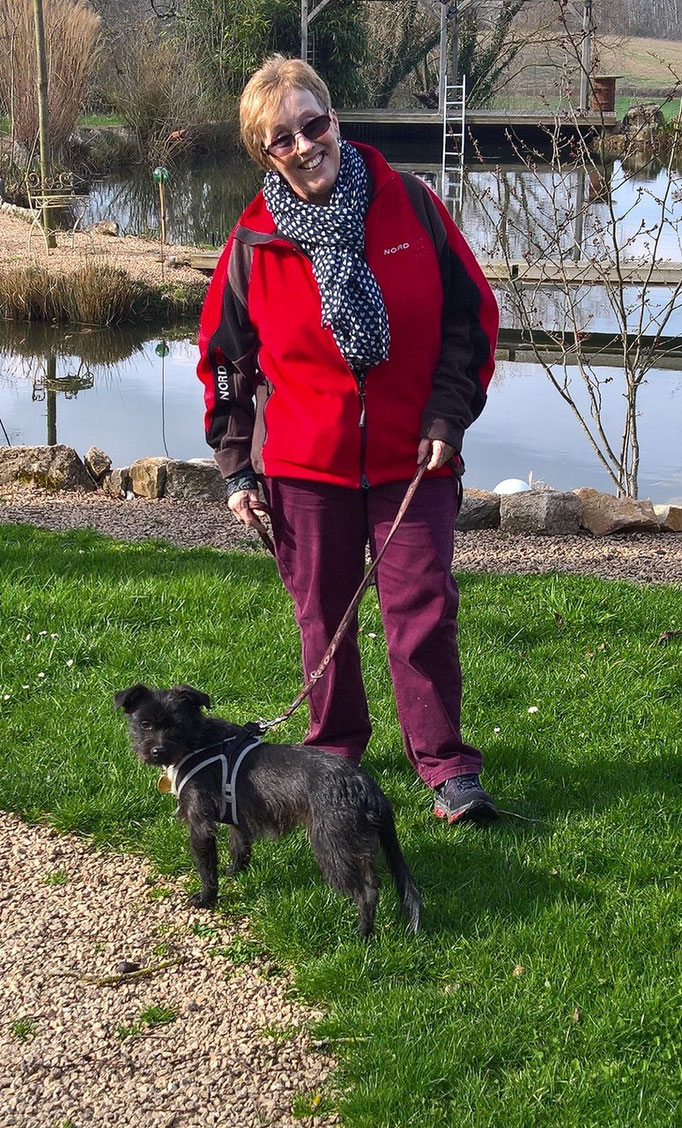 Silvia mit Negi, ihrem neuen Hund