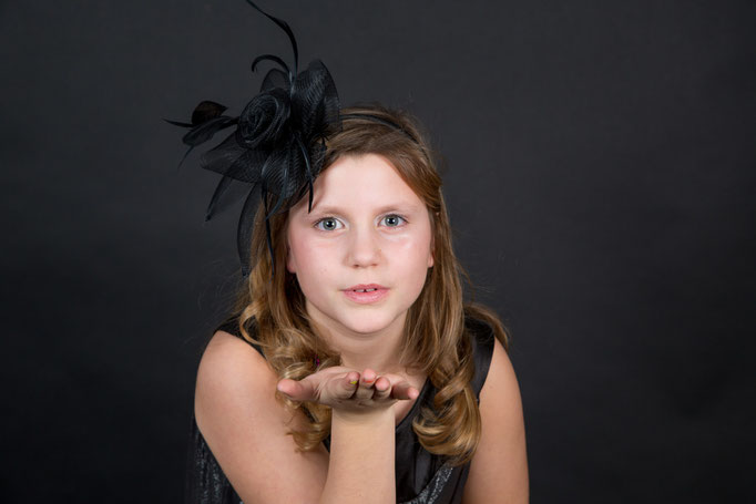 Glamour & Party, Glamour party in gezellige fotostudio met visagie en fotoshooot, je leukste foto, Makeuup Kids Glamour Party,  fotoshoot hairstyling Glamour Glitter