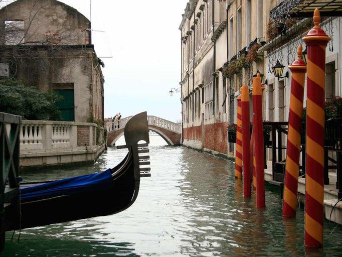 esperando en Venecia