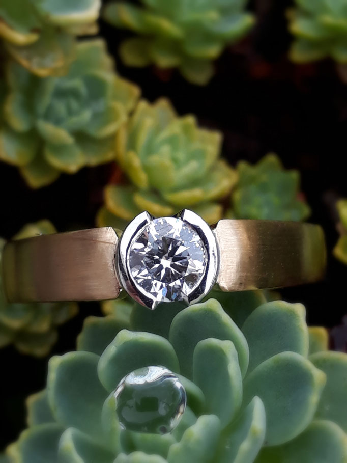 verkauft-Ring Brillant Solitärring0,27 carat TWvsi  750 Gelbgold Fassung Platin-Kundenauftrag
