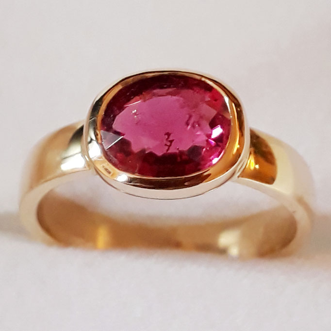 verkauft-ring-turmalin-585-Gelbgold-unikat-1,68 carat-Ringweite 56 veränderbar