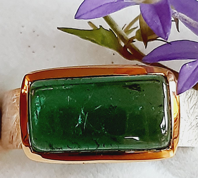 ring-turmalin-traumstein-gruen-14x7 mm-silber-925-sterling-fassung vergoldet 