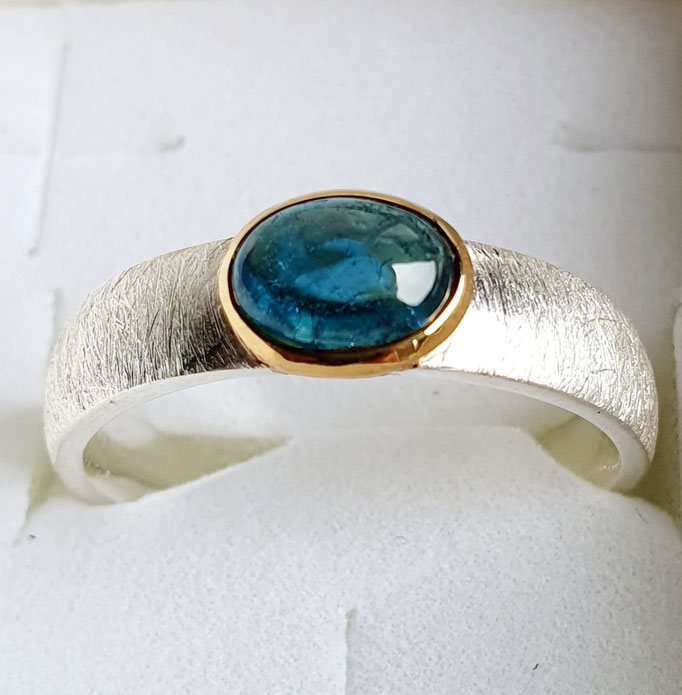 ring-turmalin-indigolith-8x6-silber-vergoldet