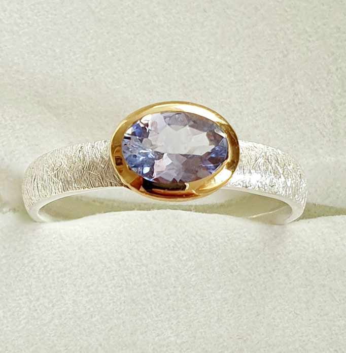 ring-zart-tansanit-silber-vergoldet-stein 6×4mm-925-sterling