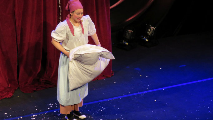 Frau Holle/ Theater im Palais Erfurt / Foto: Volksbad Jena