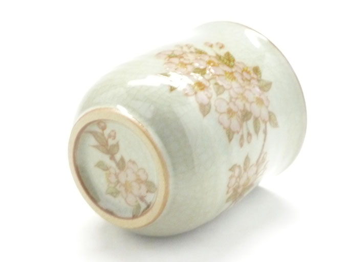 九谷焼【夫婦湯呑】しだれ桜『裏絵』 - 九谷焼通販 酒井百華園(昭和21 ...