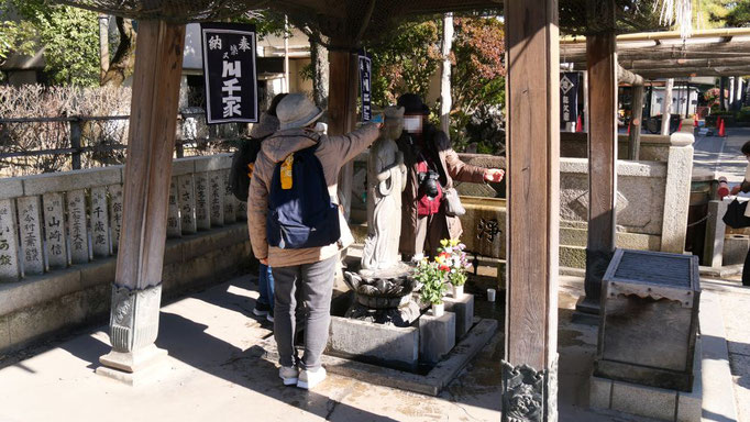 境内にある浄行菩薩像